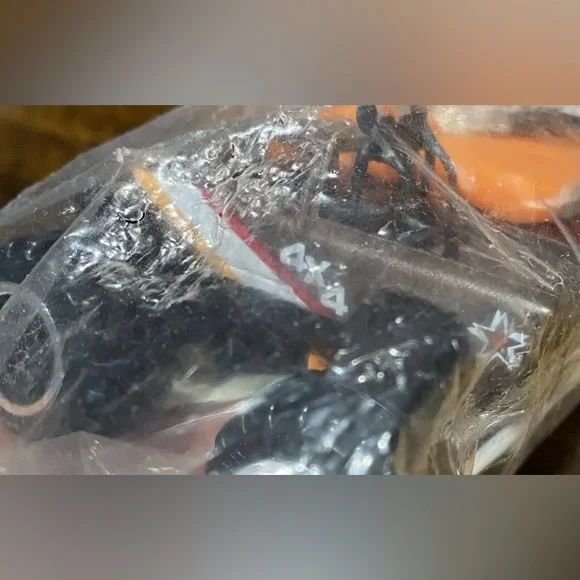 4x4 Truck Decorating Kit~ - Picture 4 of 5